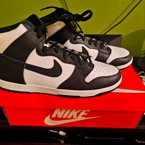 Nike Dunk Hi Retro 15 (Black & White)
